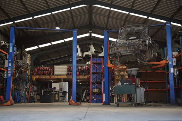 Professional Dismantling & Salvage